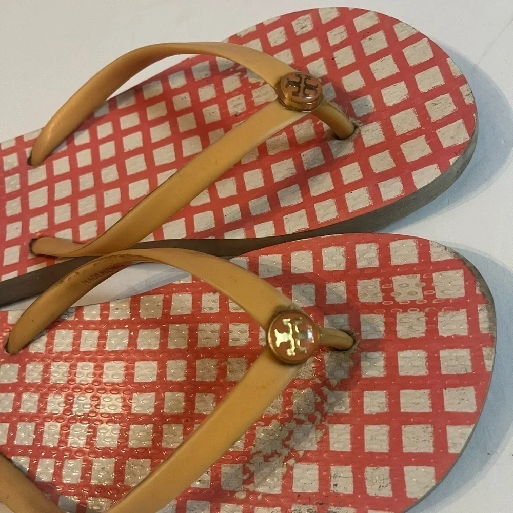 Tory Burch Retro 70's Orange-Red Mod Flip Flops Sz 7 Thong Logo